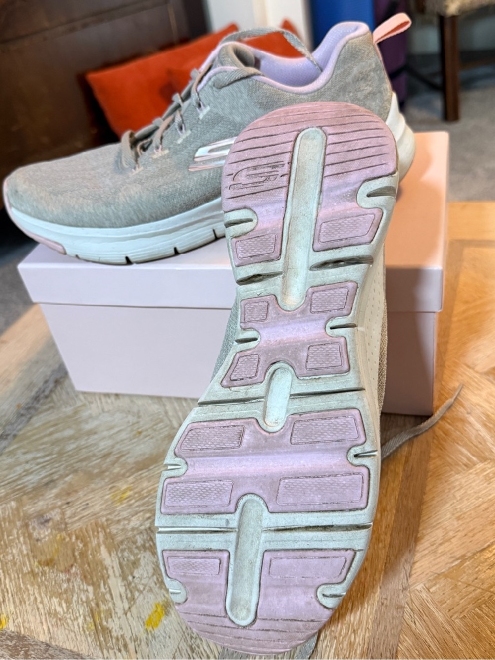 Skechers Arch Fit Women's Beige with Pink Accent Slip-Resistant Walking Sneakers - Picture 6 of 8